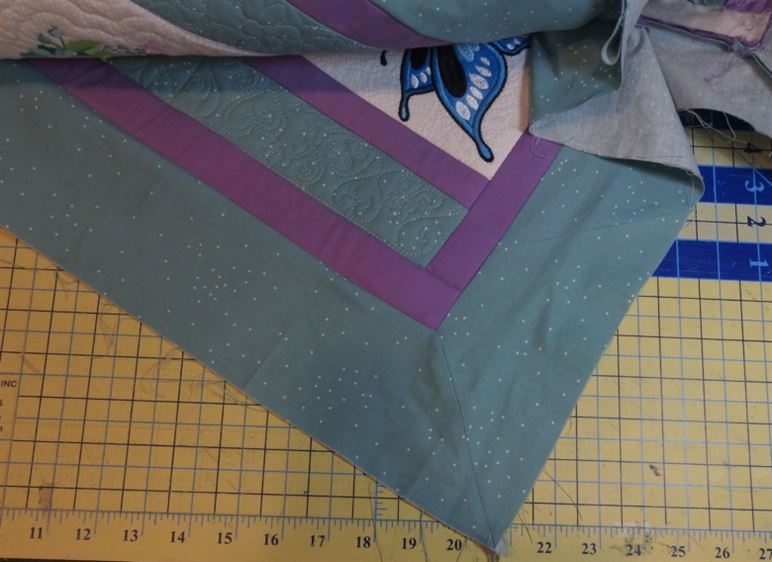 Mastering Miters: How to Sew A Mitered Quilt Border