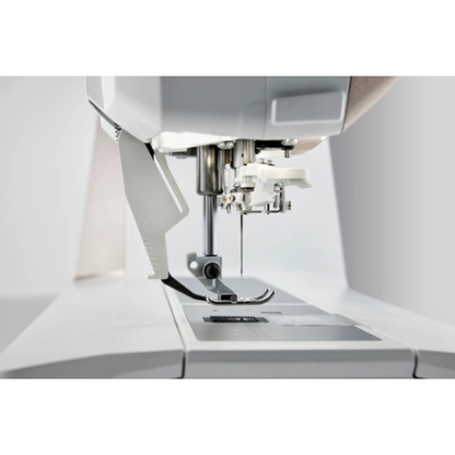 HUSQVARNA VIKING DESIGNER EPIC 3 Sewing & Embroidery Machine
