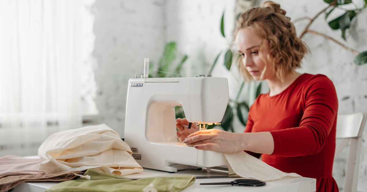 Learn to Use Your Sewing Machine 101 - Aurora